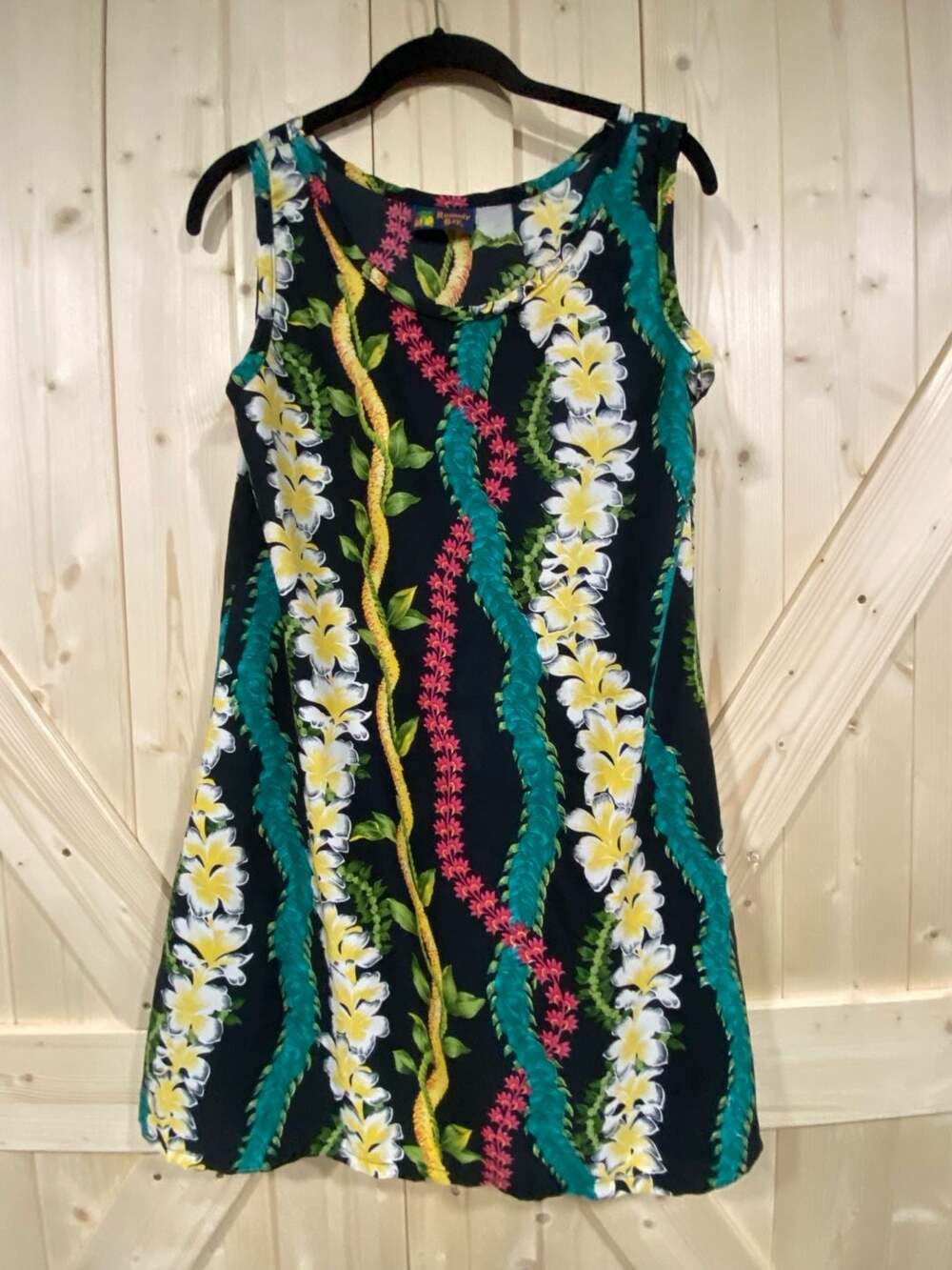 Roundy Bay Black Hawaiian Lei Floral Print Sleeveless Tank Dress